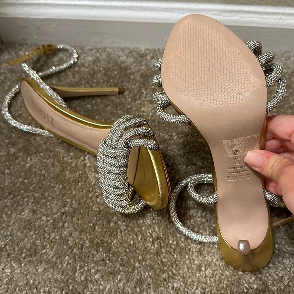 Schutz Jewel heeled sandal size 6 worn for ONE PHOTO - Picture 3 of 4